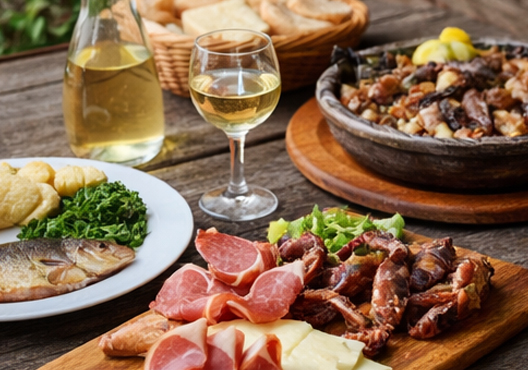 Dalmatinska hrana i konobe